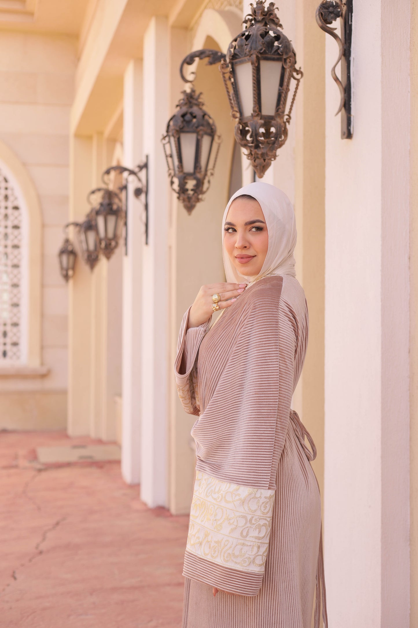 Lumiere Abaya 🌙
